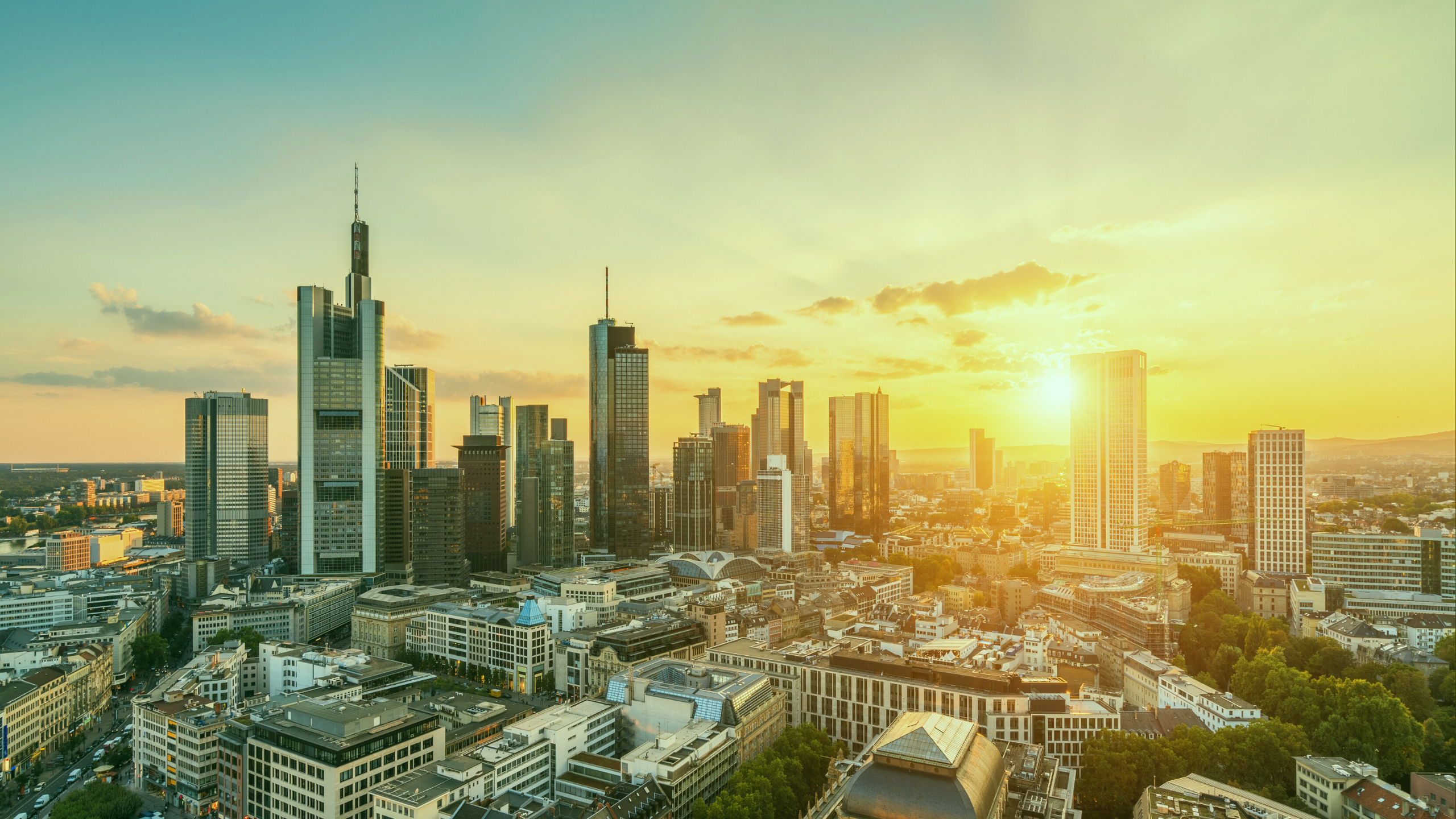 MDAX Coverbild Skyline Frankfurt